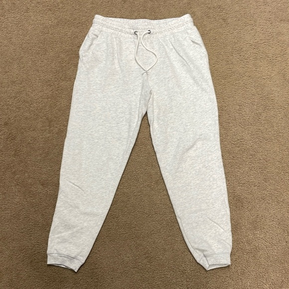 Old Navy Pants - Old Navy mid rise joggers. Small